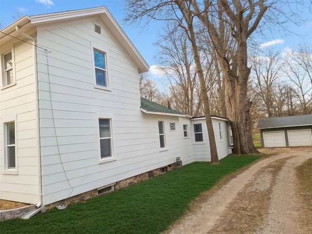 110 Hillsdale Street, Hillsdale, MI 49242