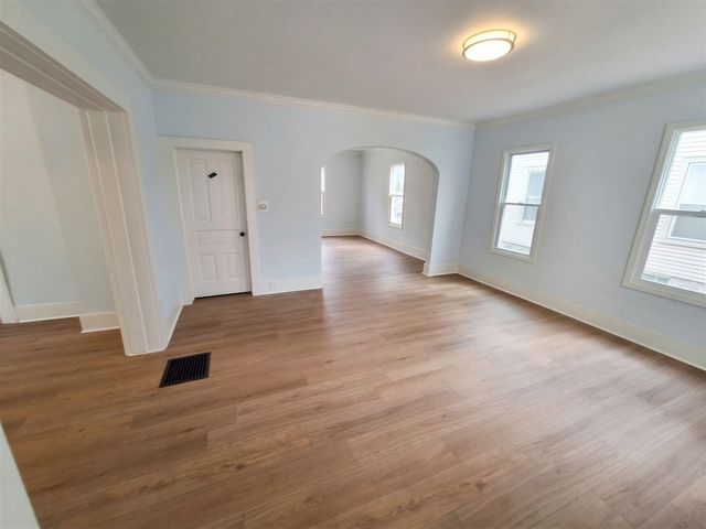 110 Hillsdale Street, Hillsdale, MI 49242