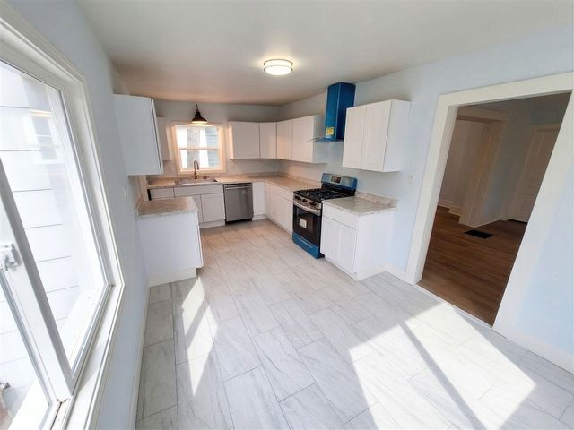 110 Hillsdale Street, Hillsdale, MI 49242