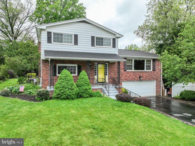 420 CORTLEIGH DR, York, PA 17402