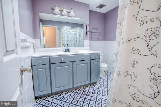 420 CORTLEIGH DR, York, PA 17402