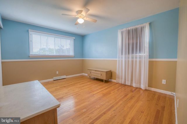 420 CORTLEIGH DR, York, PA 17402
