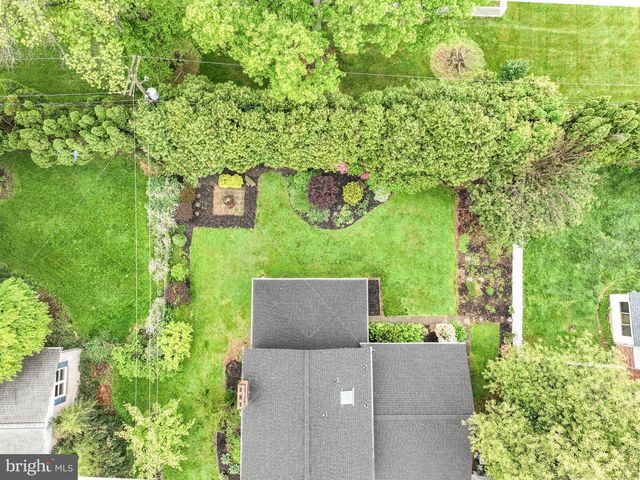 420 CORTLEIGH DR, York, PA 17402