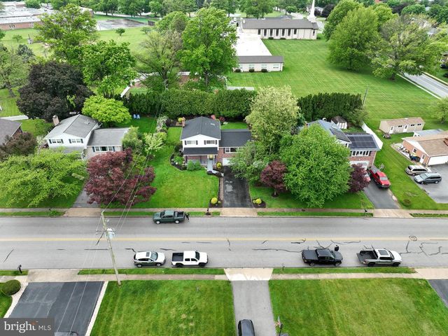 420 CORTLEIGH DR, York, PA 17402