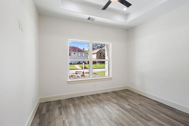 1602 Chart Drive, Crosby, TX 77532