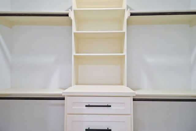 1602 Chart Drive, Crosby, TX 77532