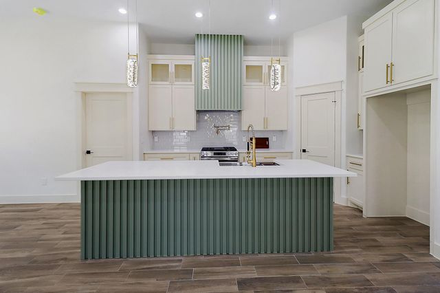 1602 Chart Drive, Crosby, TX 77532