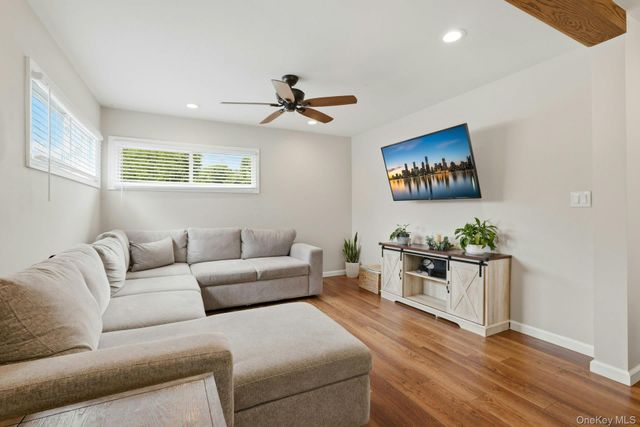 3 Win Haven Lane, Commack, NY 11725