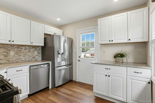 3 Win Haven Lane, Commack, NY 11725
