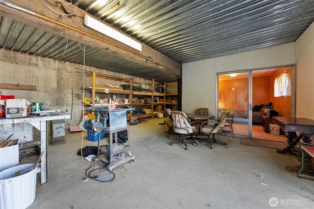 985 Guffy Road, Chelan, WA 98816