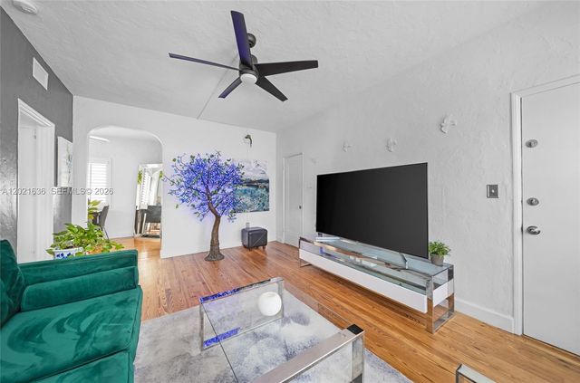 408 W 25th St 8, Miami Beach, FL 33140