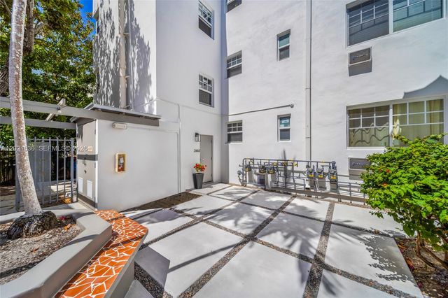 408 W 25th St 8, Miami Beach, FL 33140