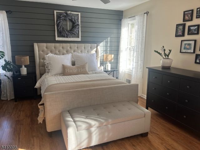 1 Brandon Ct, Andover Boro, NJ 07821