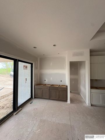 21412 Taylor Street, Elkhorn, NE 68022