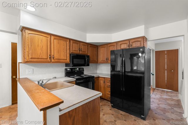 14229 Ingram Street, Livonia, MI 48154