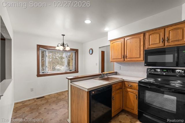 14229 Ingram Street, Livonia, MI 48154