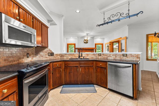 124 Old Salem Trail, Pine Mountain, GA 31822