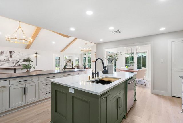 7525 Middlewood Street, Houston, TX 77063