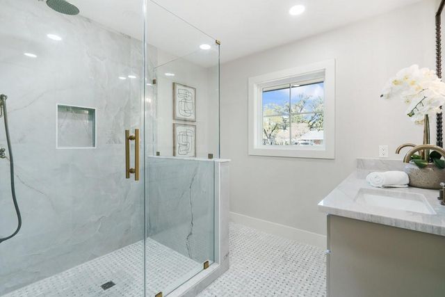 7525 Middlewood Street, Houston, TX 77063