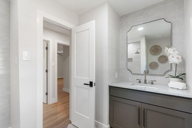 7525 Middlewood Street, Houston, TX 77063