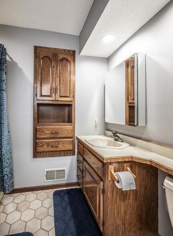 3435 225th Street W, Farmington, MN 55024