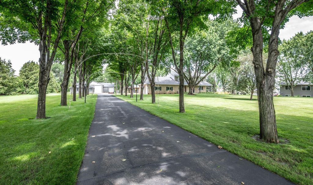 3435 225th Street W, Farmington, MN 55024