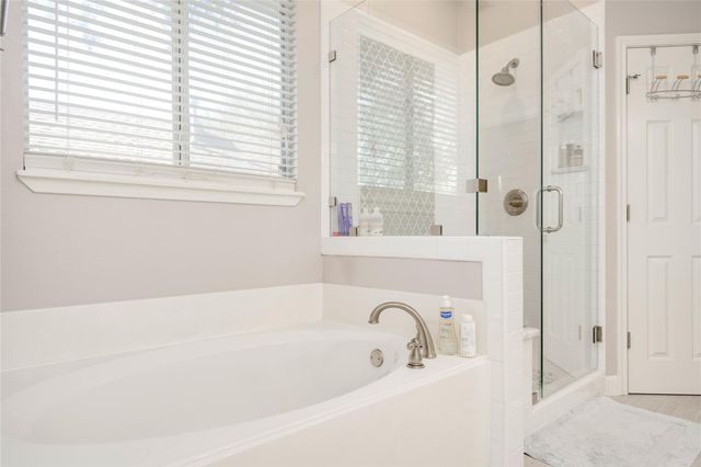 2729 Kinney Oaks CT, Austin, TX 78704