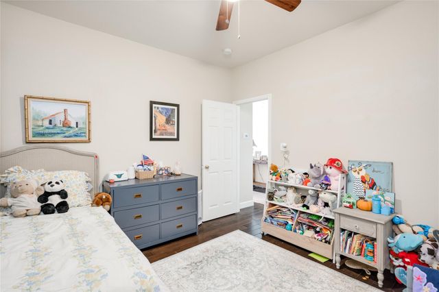 2729 Kinney Oaks CT, Austin, TX 78704