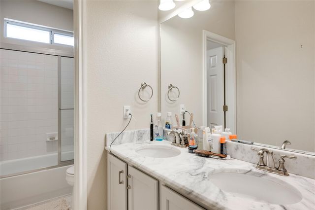 2729 Kinney Oaks CT, Austin, TX 78704