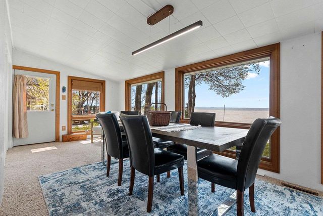 5083 EDGEWATER BEACH ROAD, Green Bay, WI 54311