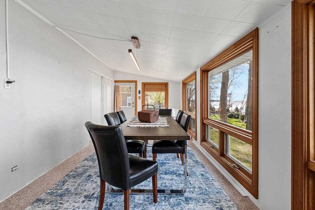 5083 EDGEWATER BEACH ROAD, Green Bay, WI 54311