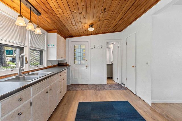 5083 EDGEWATER BEACH ROAD, Green Bay, WI 54311
