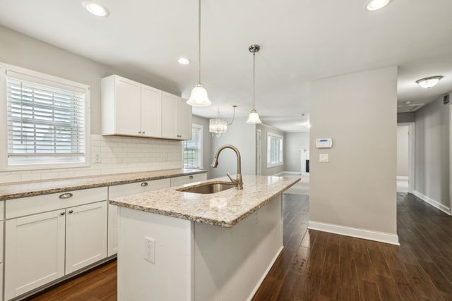 105 Rucker Ave, Franklin, TN 37064