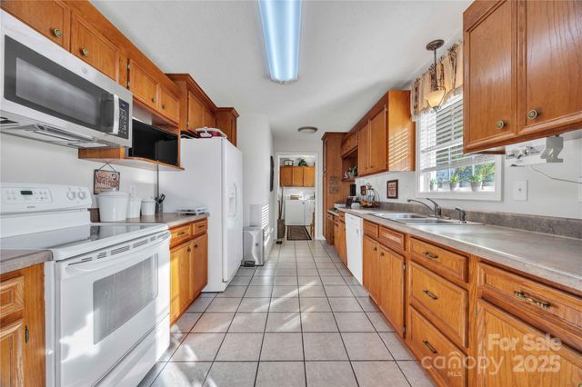 57 Riverview Road, Taylorsville, NC 28681