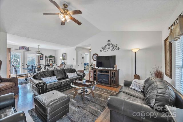 57 Riverview Road, Taylorsville, NC 28681