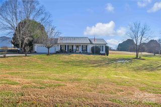 57 Riverview Road, Taylorsville, NC 28681