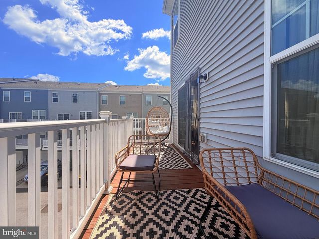 10552 NEIL ARMSTRONG WAY, Lanham, MD 20706