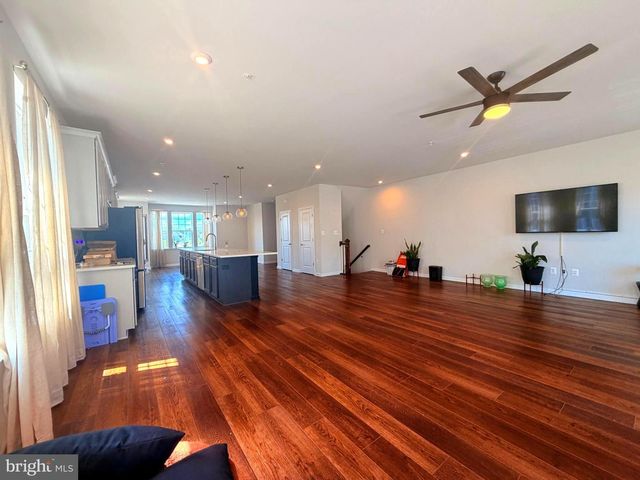 10552 NEIL ARMSTRONG WAY, Lanham, MD 20706