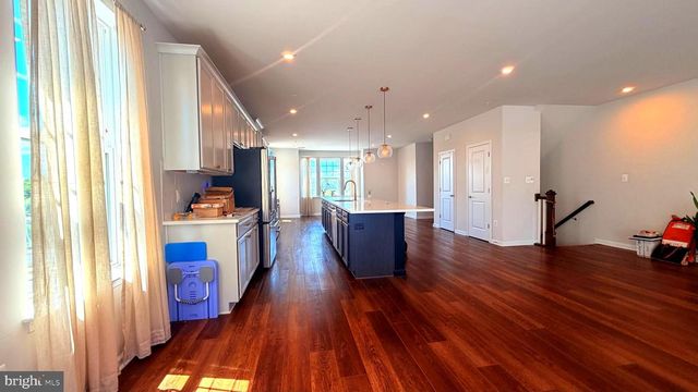 10552 NEIL ARMSTRONG WAY, Lanham, MD 20706