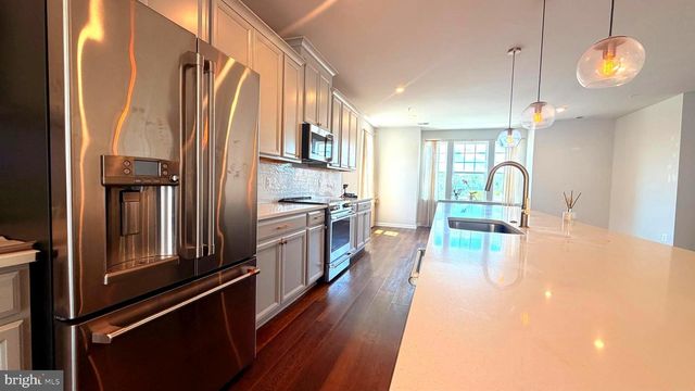 10552 NEIL ARMSTRONG WAY, Lanham, MD 20706
