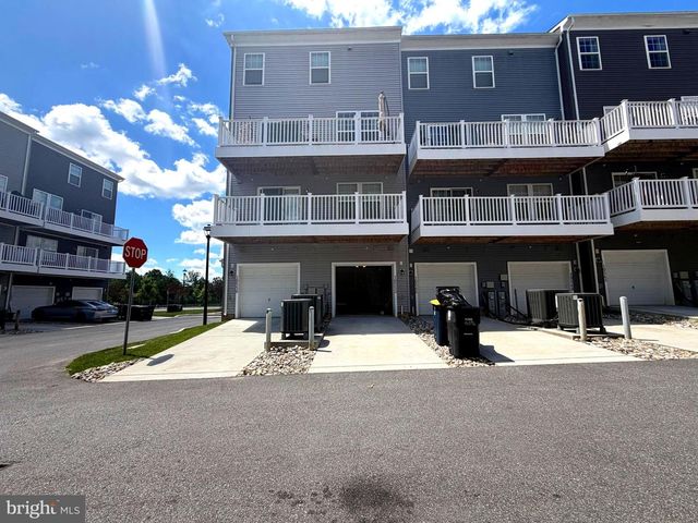 10552 NEIL ARMSTRONG WAY, Lanham, MD 20706