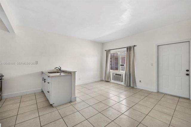 8135 Crespi Blvd 4 4, Miami Beach, FL 33141