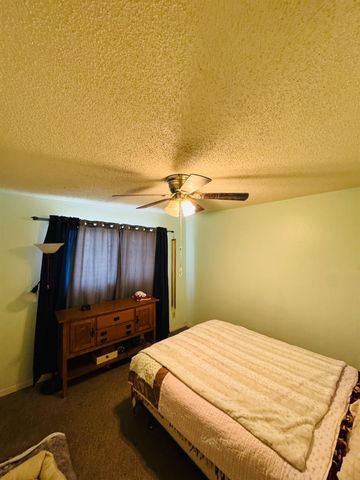 814 Brehler Avenue, Sanger, CA 93657