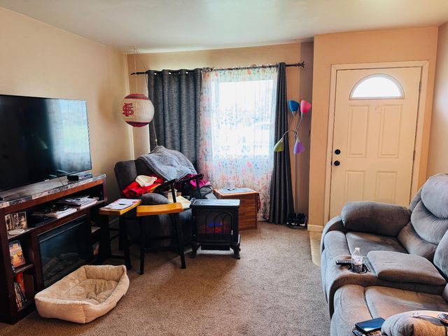 814 Brehler Avenue, Sanger, CA 93657