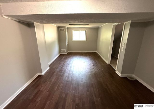 8401 S 139th Circle, Omaha, NE 68138