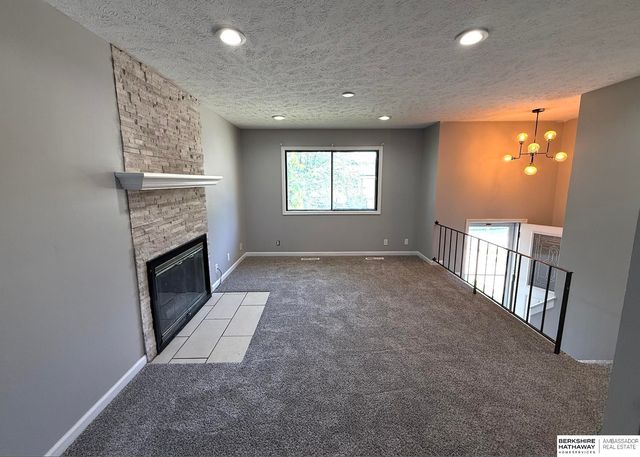 8401 S 139th Circle, Omaha, NE 68138