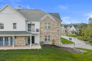 2720 Northview ROAD #32, Waukesha, WI 53188
