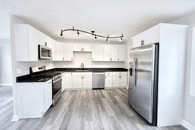 6651 Rhode Island Avenue, Hammond, IN 46323