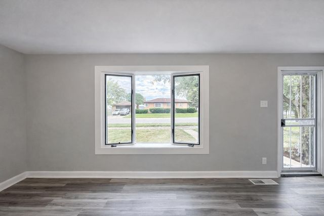 6651 Rhode Island Avenue, Hammond, IN 46323