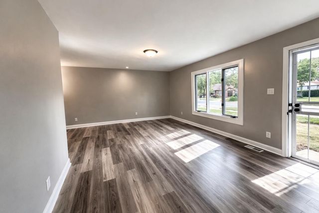 6651 Rhode Island Avenue, Hammond, IN 46323